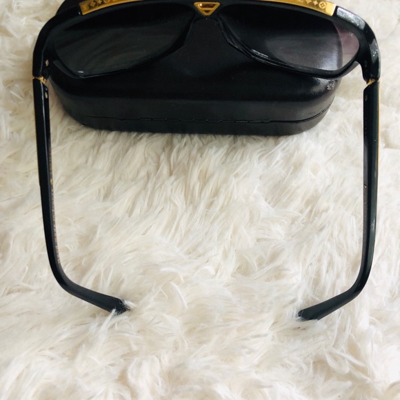 Louis Vuitton Evidence Glasses 100% Authentic - Picture 3 of 6